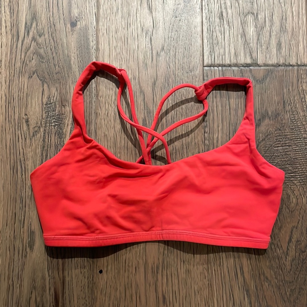 Lululemon Free to Be Bra